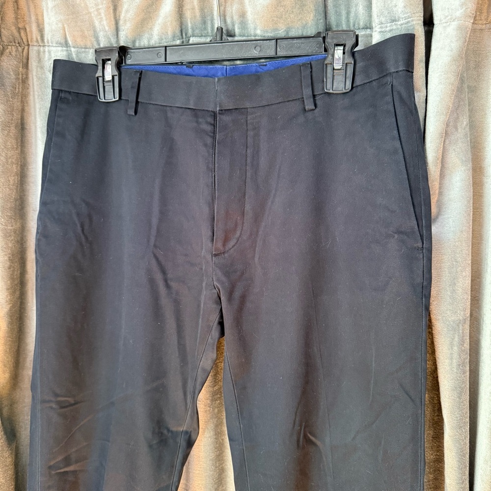 Banana Republic Tailored Non-Iron Slim Fit Cotton Trouser in Deepest Navy Black